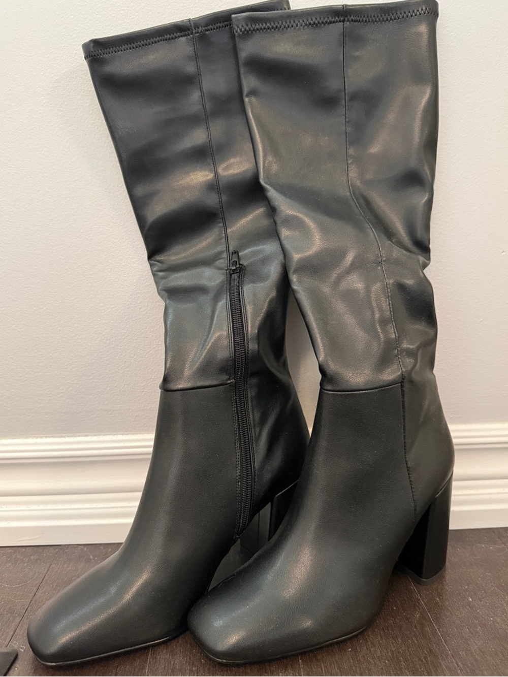 NWOT Steve Madden Black Calf Block Heel Boots (7.5)